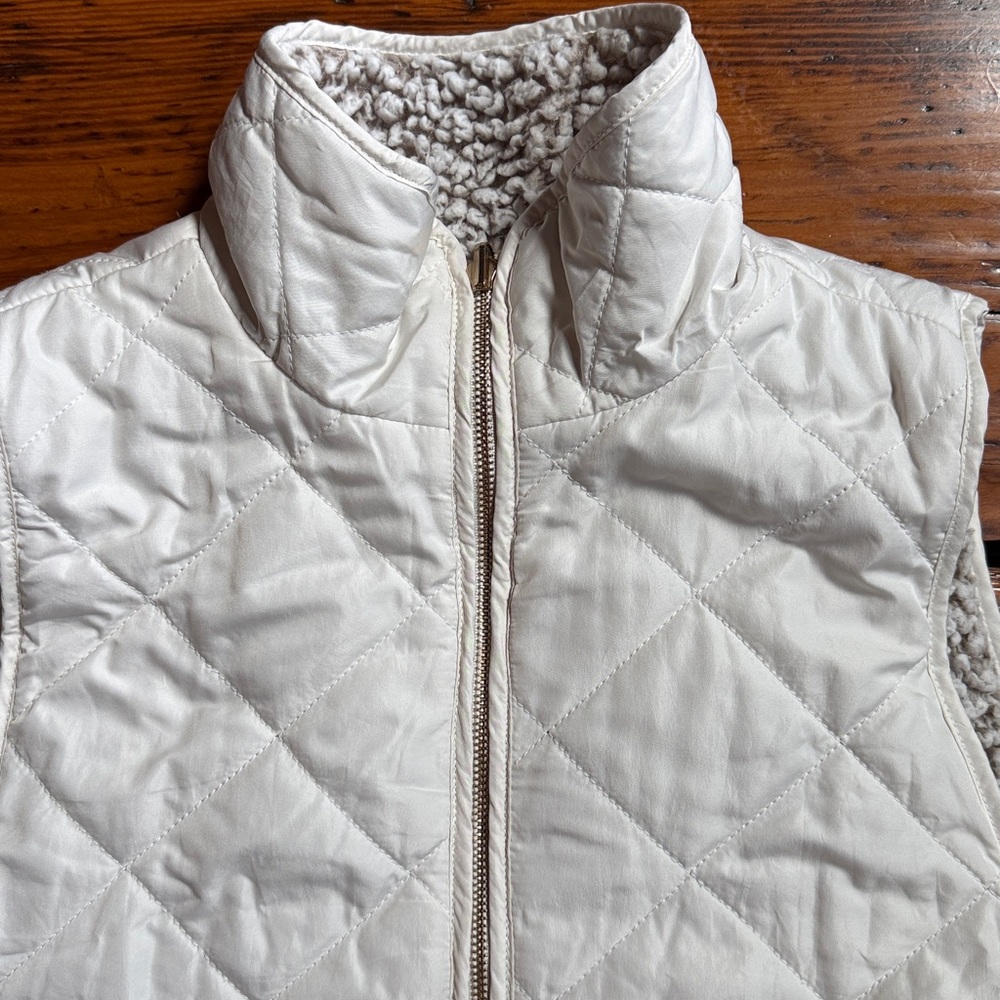 Reversible Vest - Picture 2 of 4